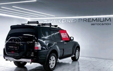 Mitsubishi Pajero IV, 2017 год, 2 999 000 рублей, 24 фотография