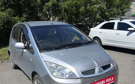 Mitsubishi Colt VI рестайлинг, 2003 год, 230 000 рублей, 1 фотография