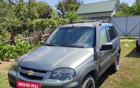 Chevrolet Niva I рестайлинг, 2019 год, 770 000 рублей, 2 фотография