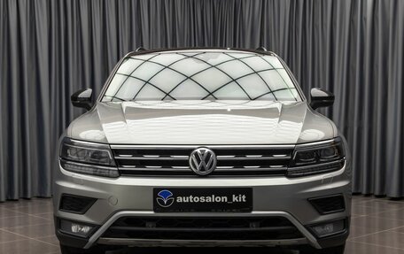 Volkswagen Tiguan II, 2019 год, 2 649 000 рублей, 2 фотография