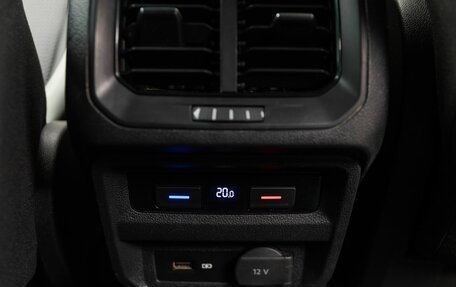 Volkswagen Tiguan II, 2019 год, 2 649 000 рублей, 21 фотография