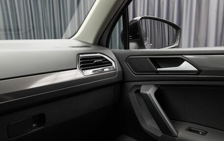 Volkswagen Tiguan II, 2019 год, 2 649 000 рублей, 24 фотография