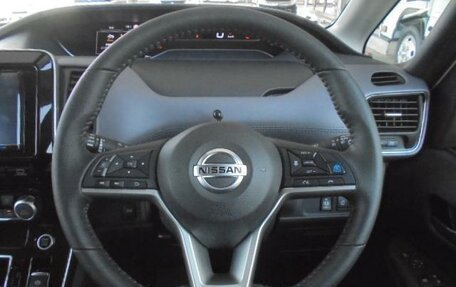 Nissan Serena IV, 2022 год, 2 200 000 рублей, 11 фотография