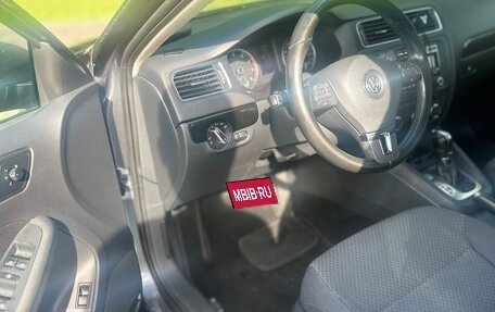 Volkswagen Jetta VI, 2012 год, 980 000 рублей, 9 фотография