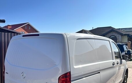 Mercedes-Benz Vito, 2016 год, 2 445 000 рублей, 3 фотография