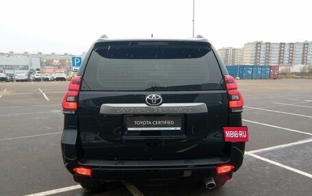 Toyota Land Cruiser Prado 150 рестайлинг 2, 2022 год, 6 990 000 рублей, 4 фотография
