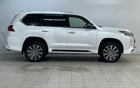 Lexus LX III, 2017 год, 7 950 000 рублей, 8 фотография