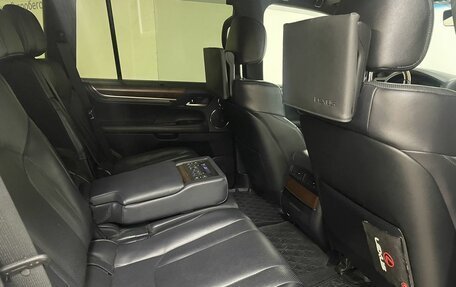 Lexus LX III, 2017 год, 7 950 000 рублей, 19 фотография