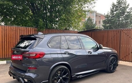 BMW X5, 2019 год, 6 270 000 рублей, 2 фотография