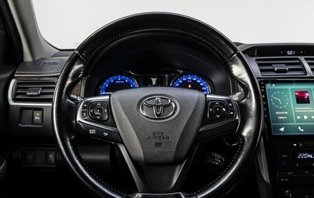 Toyota Camry, 2018 год, 2 350 000 рублей, 20 фотография
