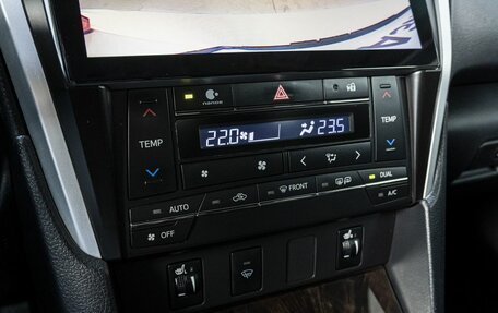 Toyota Camry, 2018 год, 2 350 000 рублей, 23 фотография