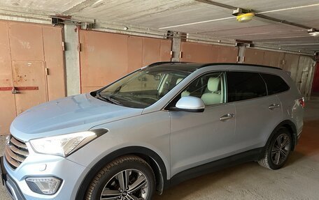 Hyundai Santa Fe III рестайлинг, 2014 год, 2 000 000 рублей, 2 фотография
