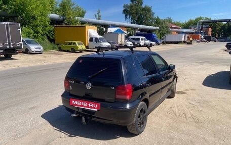 Volkswagen Polo III рестайлинг, 2000 год, 200 000 рублей, 3 фотография