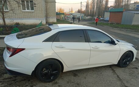 Hyundai Elantra, 2021 год, 2 075 000 рублей, 3 фотография