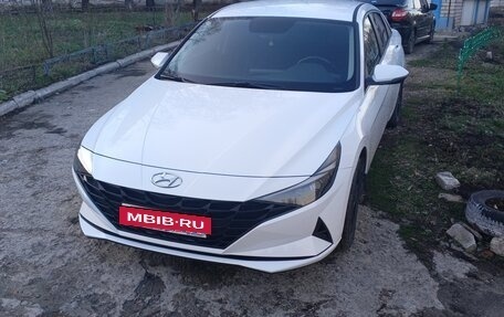 Hyundai Elantra, 2021 год, 2 075 000 рублей, 5 фотография