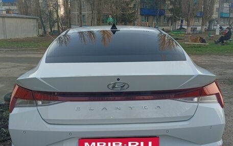 Hyundai Elantra, 2021 год, 2 075 000 рублей, 2 фотография