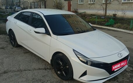 Hyundai Elantra, 2021 год, 2 075 000 рублей, 4 фотография