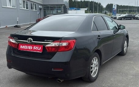 Toyota Camry, 2013 год, 1 646 000 рублей, 4 фотография