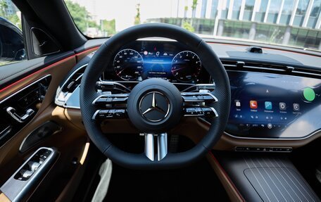 Mercedes-Benz E-Класс, 2026 год, 9 800 000 рублей, 2 фотография