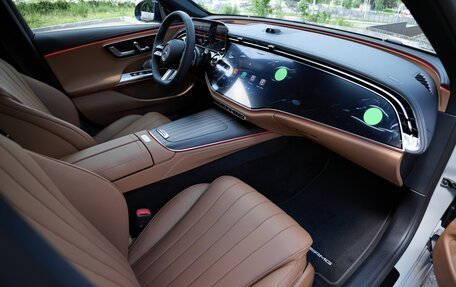 Mercedes-Benz E-Класс, 2026 год, 9 800 000 рублей, 14 фотография