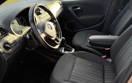 Volkswagen Polo VI (EU Market), 2015 год, 1 040 000 рублей, 17 фотография