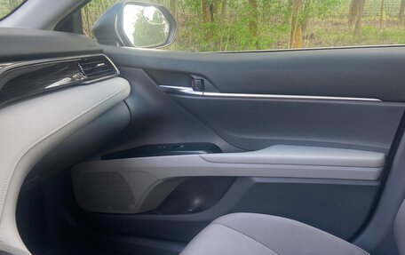 Toyota Camry, 2020 год, 2 700 000 рублей, 6 фотография