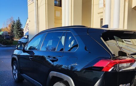 Toyota RAV4, 2022 год, 2 975 000 рублей, 4 фотография