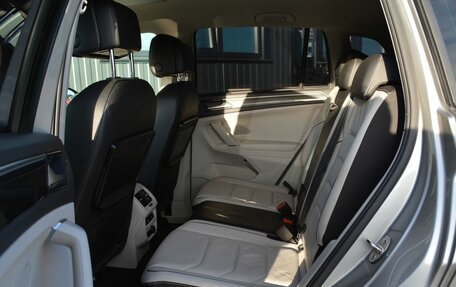 Volkswagen Tiguan II, 2017 год, 2 249 999 рублей, 21 фотография