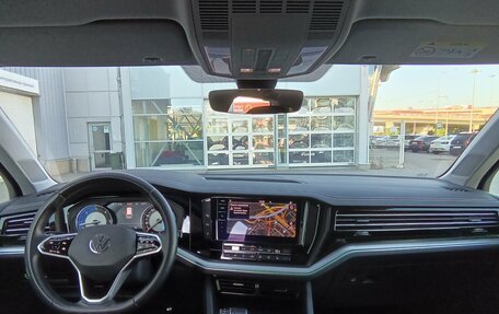 Volkswagen Touareg III, 2021 год, 5 950 000 рублей, 13 фотография