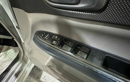 Subaru Forester, 2003 год, 700 000 рублей, 22 фотография