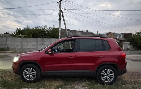 Volkswagen Tiguan I, 2011 год, 1 350 000 рублей, 2 фотография