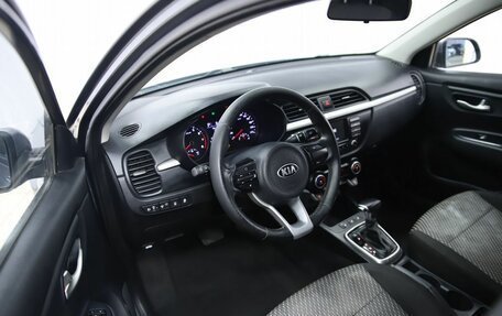 KIA Rio IV, 2018 год, 1 390 000 рублей, 9 фотография