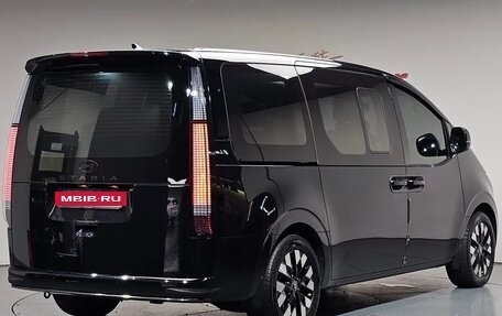 Hyundai Staria, 2024 год, 4 569 444 рублей, 2 фотография