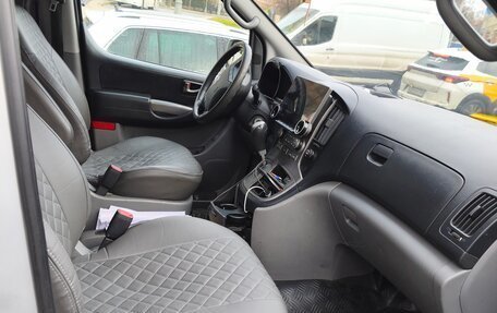 Hyundai Grand Starex Grand Starex I рестайлинг 2, 2009 год, 1 100 000 рублей, 9 фотография