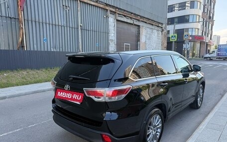 Toyota Highlander III, 2014 год, 2 470 000 рублей, 6 фотография