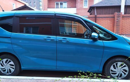 Honda Freed II, 2017 год, 1 300 000 рублей, 2 фотография