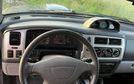 Mitsubishi Pajero Sport II рестайлинг, 2005 год, 700 000 рублей, 8 фотография