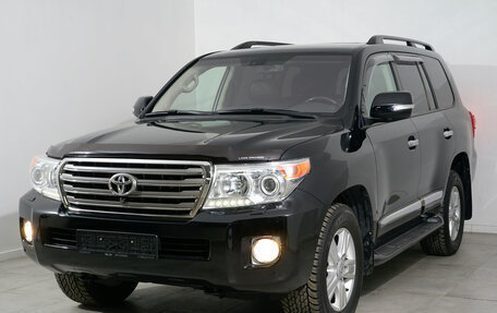 Toyota Land Cruiser 200, 2015 год, 4 900 000 рублей, 2 фотография