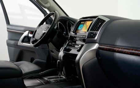 Toyota Land Cruiser 200, 2015 год, 4 900 000 рублей, 14 фотография