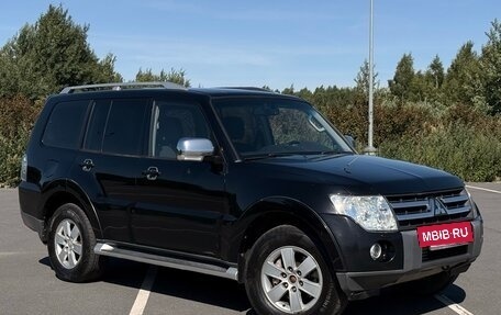 Mitsubishi Pajero IV, 2007 год, 1 690 000 рублей, 2 фотография