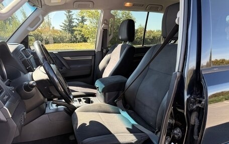 Mitsubishi Pajero IV, 2007 год, 1 690 000 рублей, 7 фотография