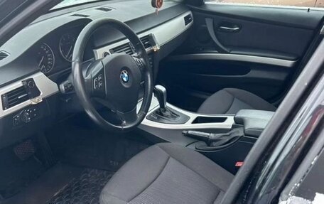 BMW 3 серия, 2010 год, 800 000 рублей, 3 фотография
