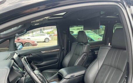 Toyota Alphard III, 2019 год, 4 550 000 рублей, 25 фотография