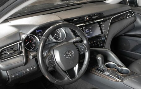 Toyota Camry, 2020 год, 2 999 000 рублей, 5 фотография