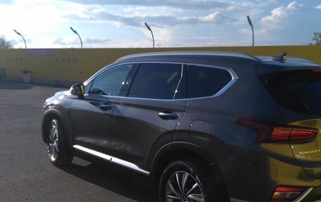 Hyundai Santa Fe IV, 2018 год, 2 475 000 рублей, 3 фотография
