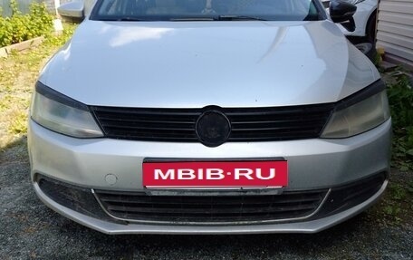 Volkswagen Jetta VI, 2013 год, 670 000 рублей, 1 фотография