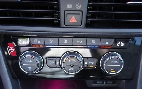 Volkswagen Jetta VII, 2021 год, 2 370 000 рублей, 27 фотография