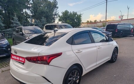Hyundai Solaris II рестайлинг, 2021 год, 1 400 000 рублей, 4 фотография