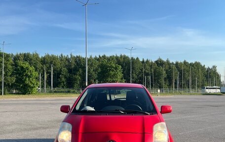 Toyota Yaris III рестайлинг, 2008 год, 650 000 рублей, 3 фотография