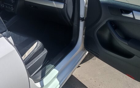 Volkswagen Jetta VI, 2011 год, 685 000 рублей, 5 фотография